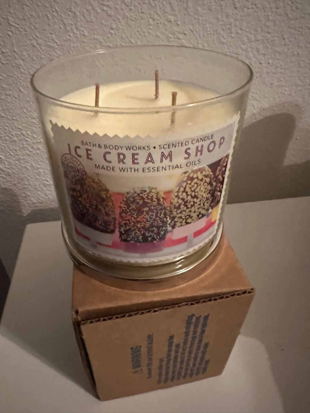 Bath & Body Works Ice Cream Shop Candle - Cream